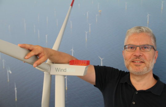Hat den Bau des Windparks Meerwind Süd │ Ost bei WindMW von Anfang an begleitet: Knut Schulze. Foto: Helmut Stapel